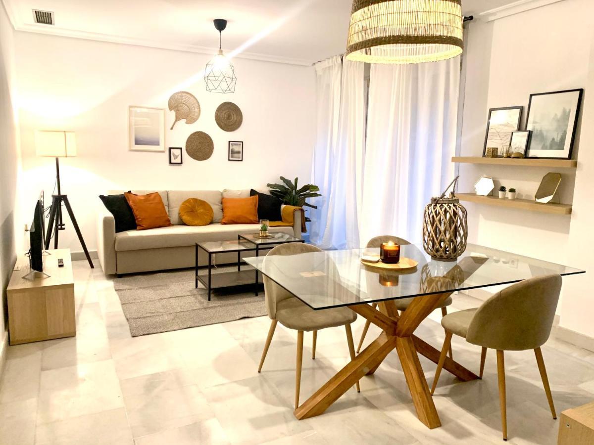 Homely Málaga Larios Exterior foto