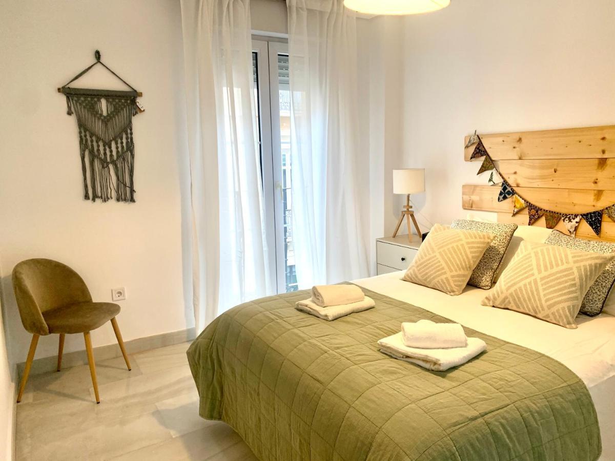 Homely Málaga Larios Exterior foto